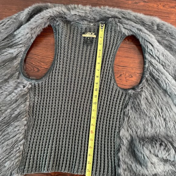 Le Rok Gray Fur vest with knit back size M - Picture 6 of 9